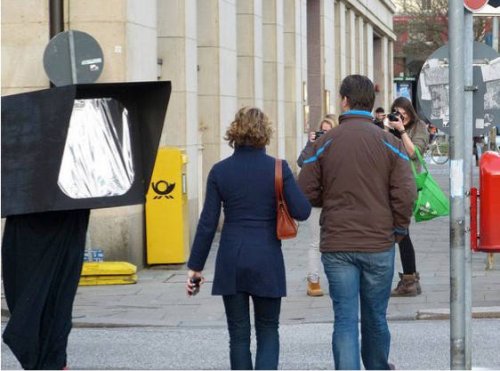 Intervention urbaine de Michael Ebeling ©&nbsp;AK Vorrat (Hambourg, 2012)